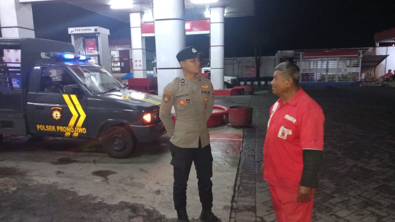 Polsek Pronojiwo Tingkatkan Patroli, Warga Diminta Waspada