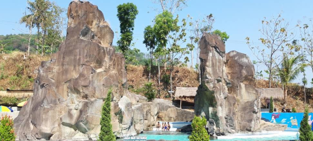 Reco Kembar, Destinasi Wisata Sejarah dan Religi di Purwodadi Pasuruan