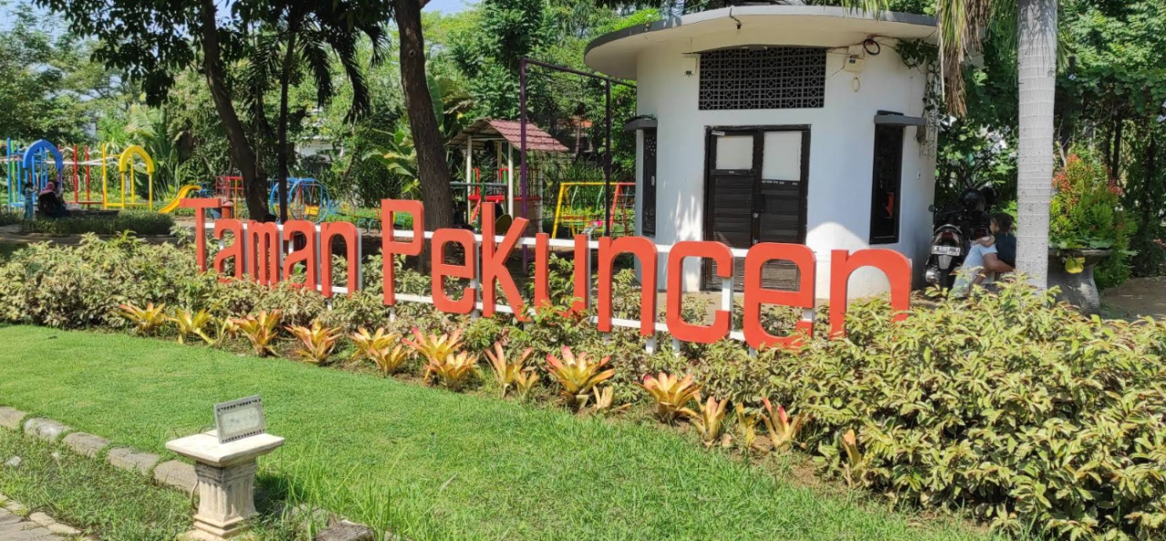 Taman Pekuncen, Ruang Hijau Nyaman untuk Bersantai di Kota Pasuruan
