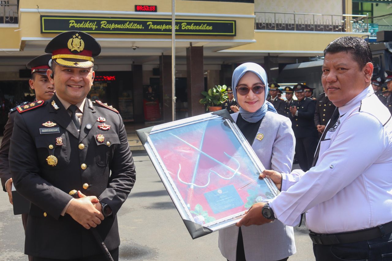 Kapolres Lumajang dan Empat Anggota Raih Penghargaan IPSI di Hari Kesaktian Pancasila