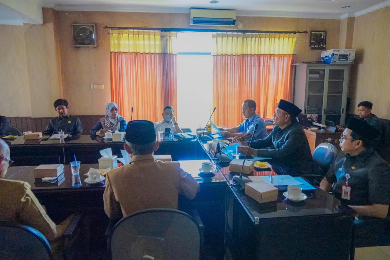Bapemperda DPRD Lumajang Tetapkan 9 Raperda Prioritas dalam Propemperda 2026