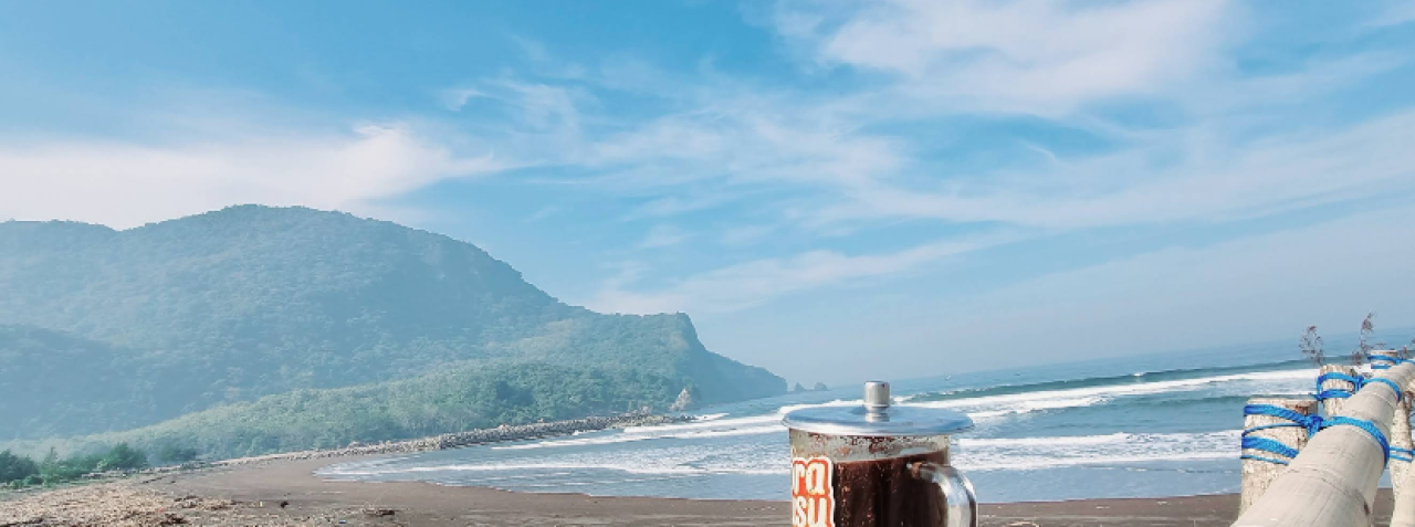 Pantai Cemoro Sewu, Surga Tersembunyi di Pesisir Puger Jember