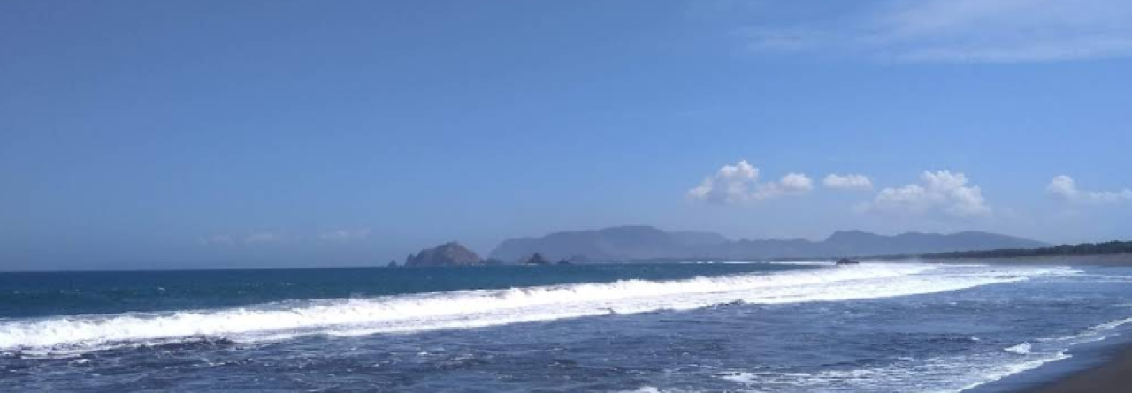 Pantai Canga’an, Pesona Keindahan Laut Selatan di Ambulu Jember