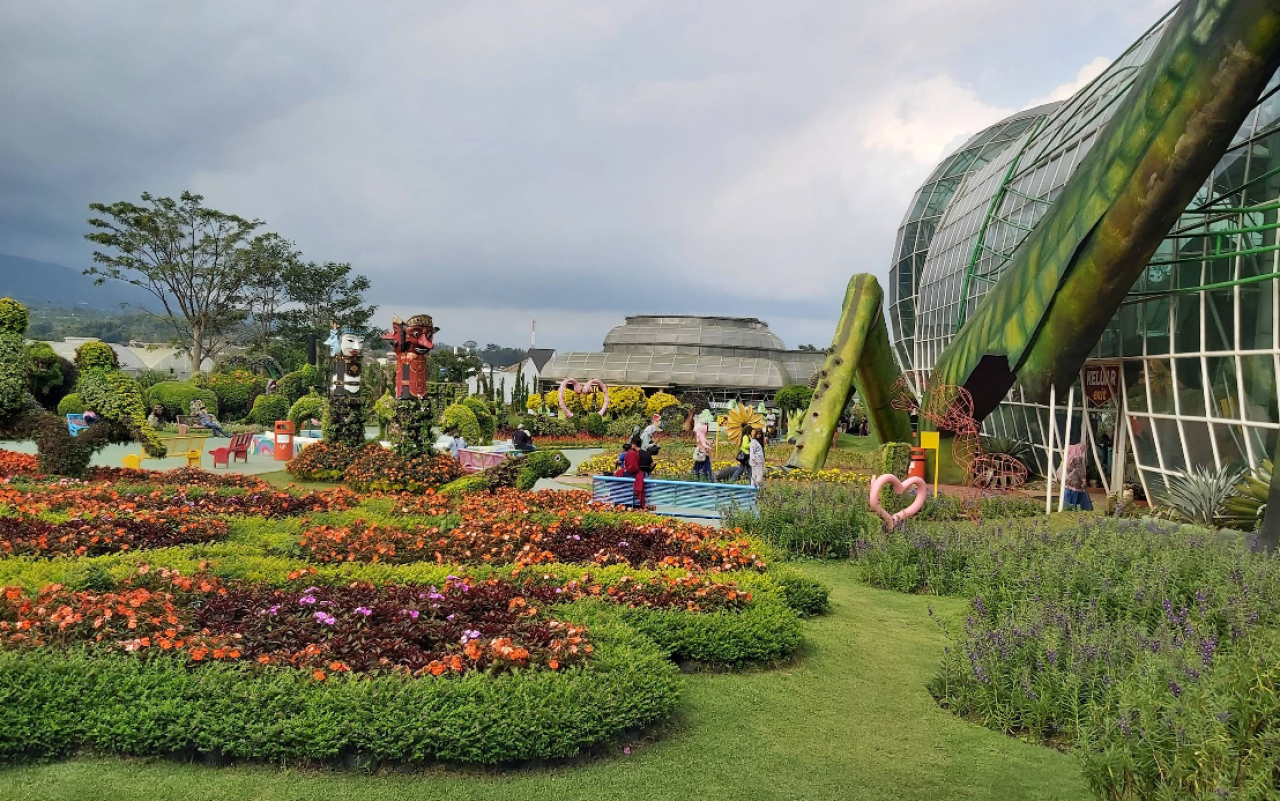 Batu Love Garden, Pesona Bunga dan Keindahan Alam di Kota Batu yang Memikat Hati