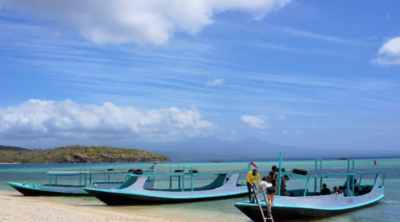 Menyambut Mentari Pertama di Sunrise Boat Grand Watudodol, Pesona Pagi Banyuwangi yang Memikat