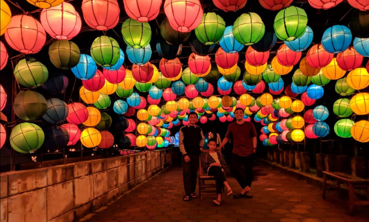 Taman Pelangi Jogja, Wisata Malam Penuh Warna di Jantung Sleman Yogyakarta