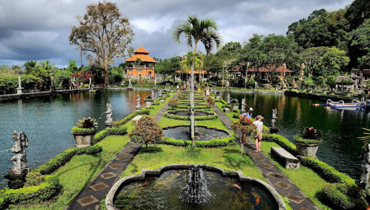 Tirta Gangga, Pesona Istana Air yang Menyegarkan di Timur Bali