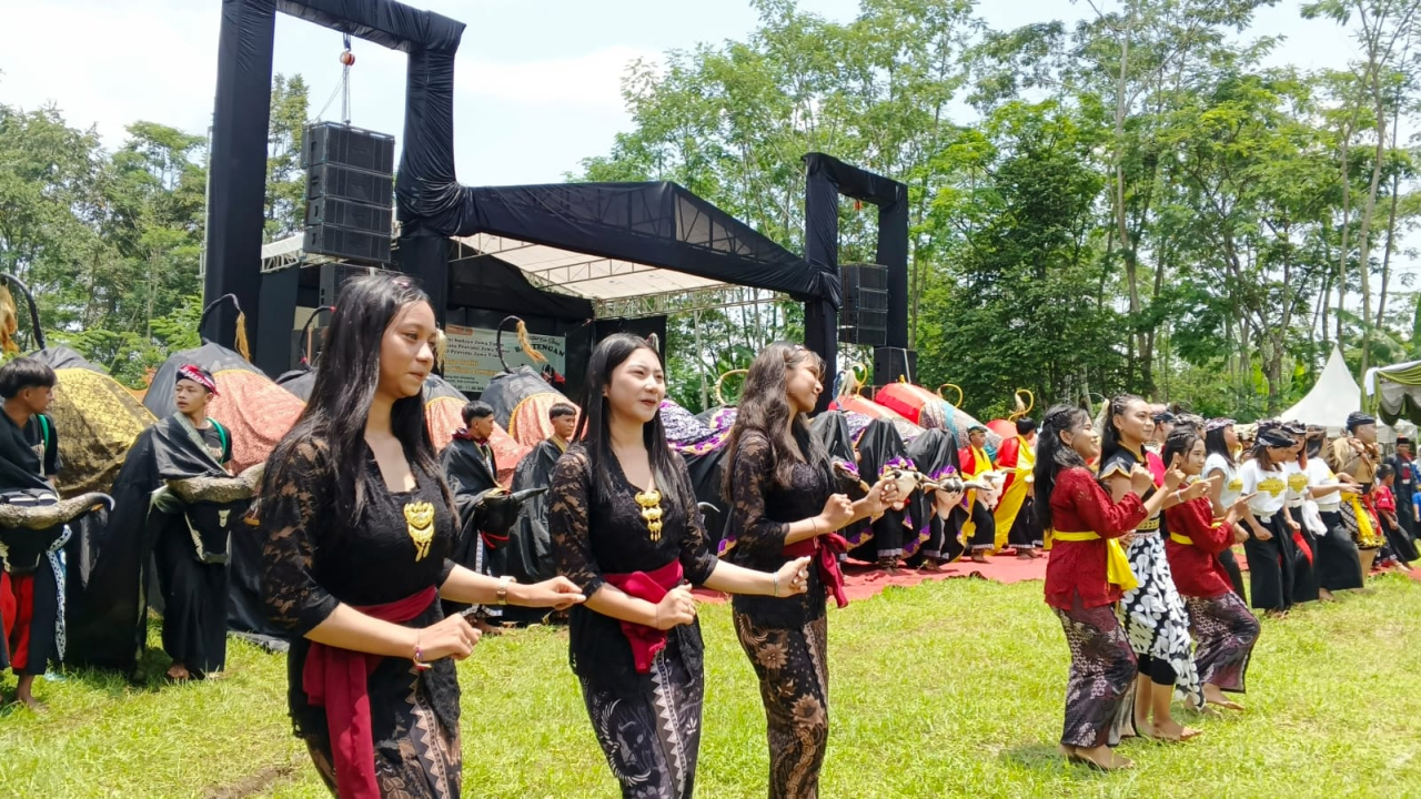 Tradisi Bantengan Menyapa Alam Wisata Lumajang Lestarikan Seni dan Berdayakan UMKM