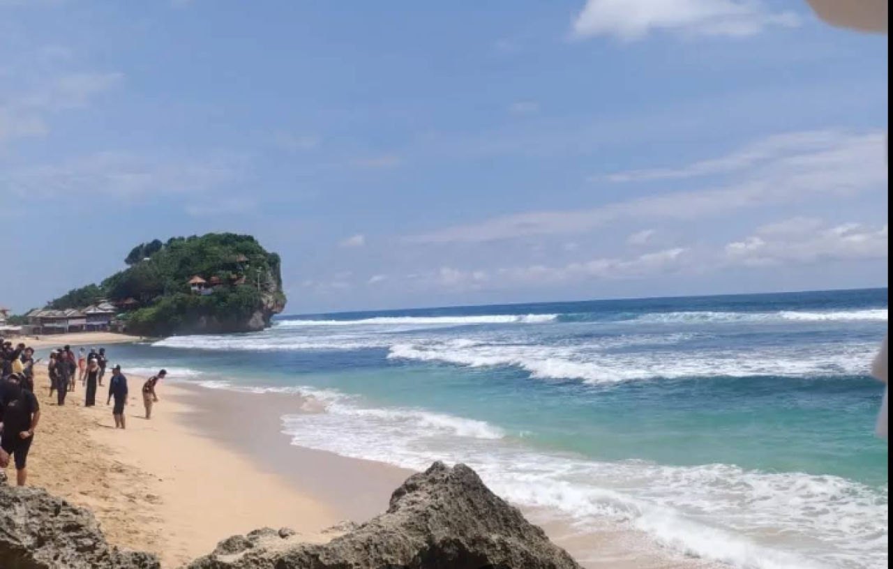 Keindahan Pantai Indrayanti, Permata Pasir Putih di Ujung Timur Gunungkidul Yogyakarta