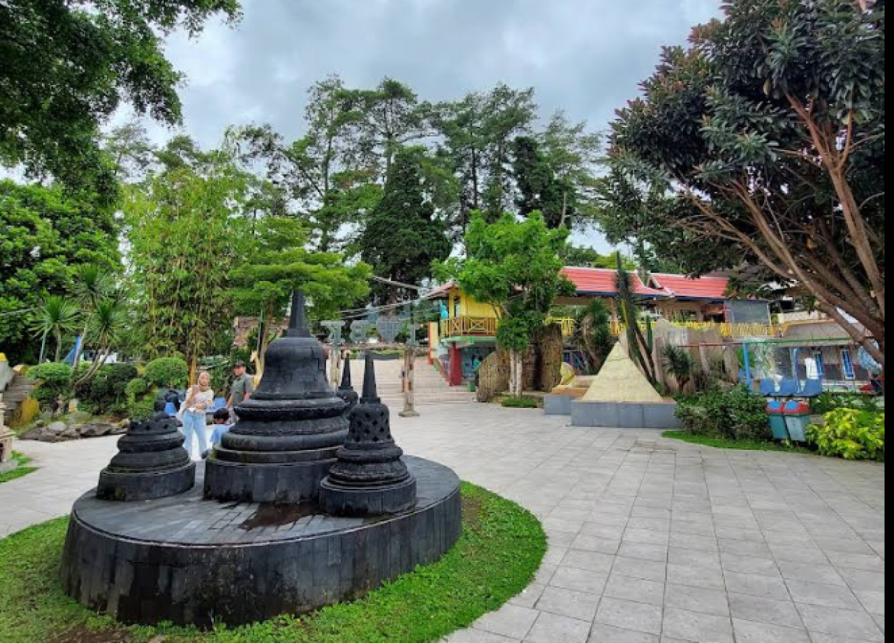 Taman Wisata New Balekambang, Destinasi Keluarga yang Menyegarkan di Tawangmangu Karanganyar