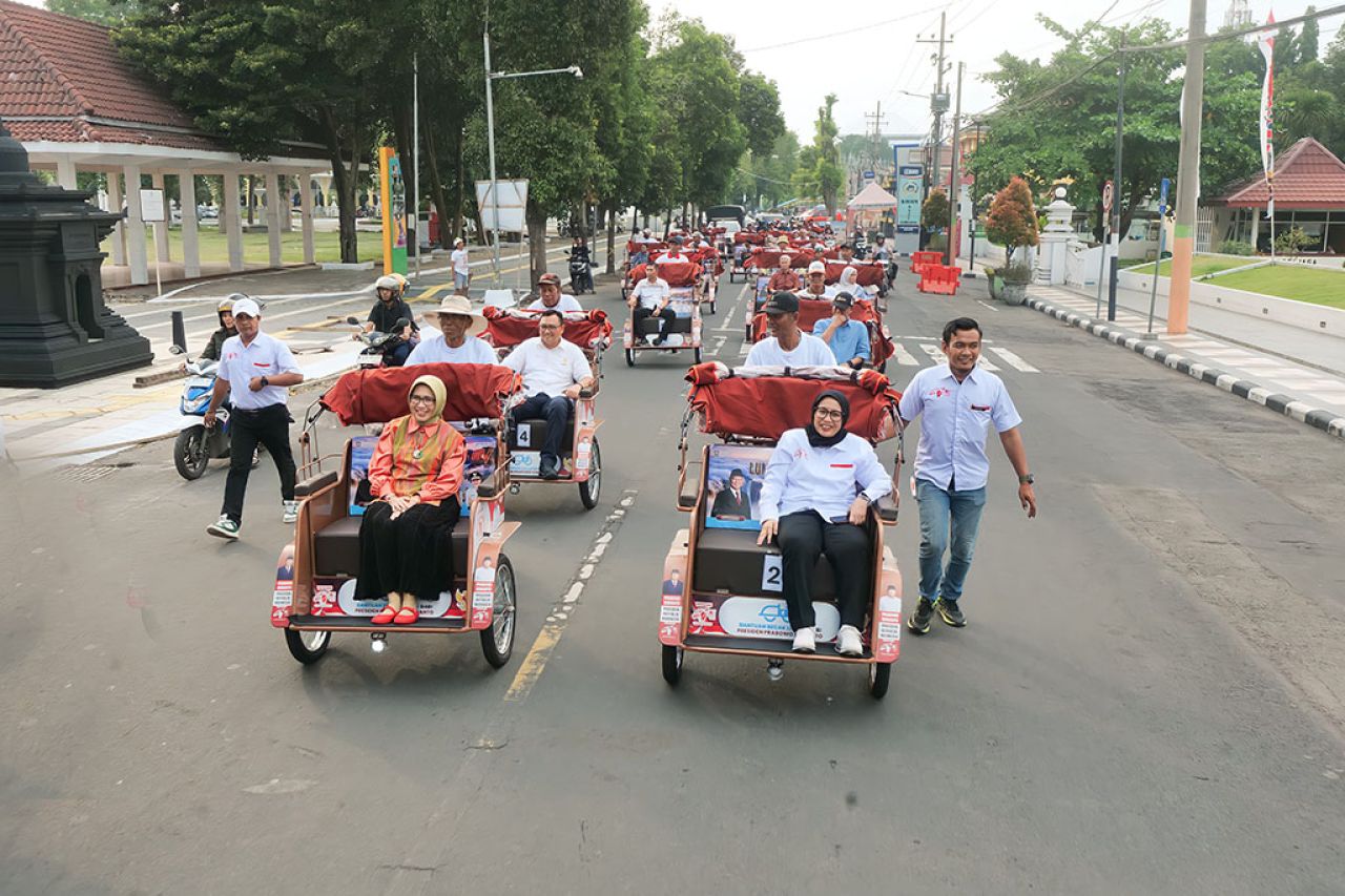Pemerintah Lumajang Hadirkan Pembangunan Berorientasi Manusia Melalui Becak Listrik