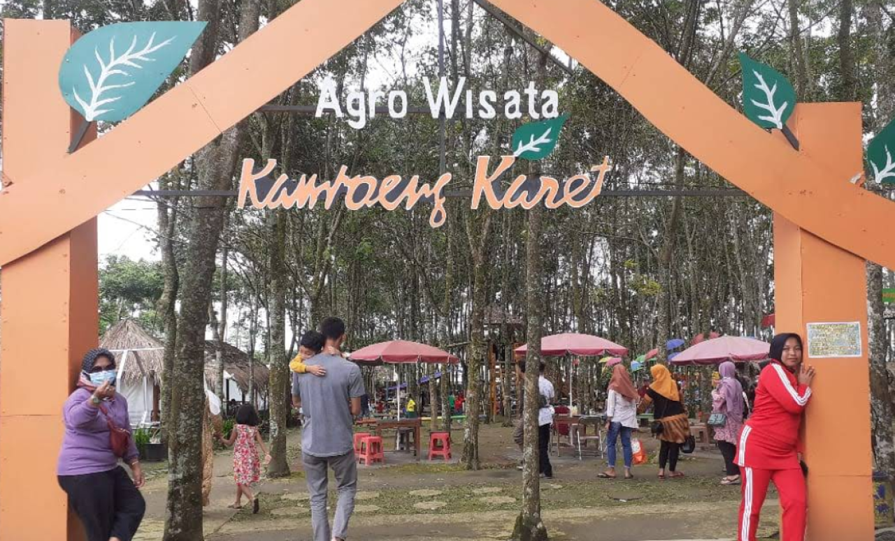 Agrowisata Kampoeng Karet, Wisata Edukasi di Tengah Kebun Karet Ngargoyoso Karanganyar