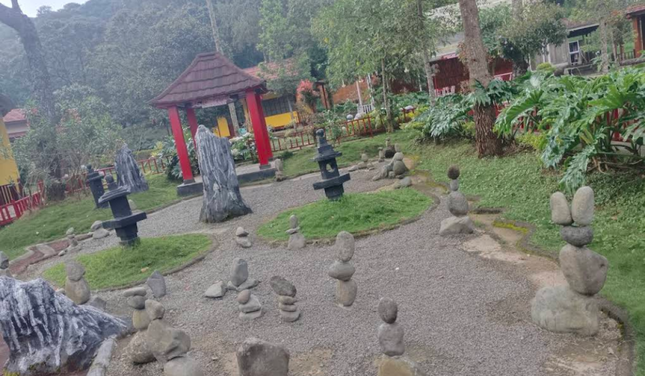 Cemara Kandang Karanganyar, Wisata Sejuk di Lereng Lawu yang Kian Diminati Wisatawan