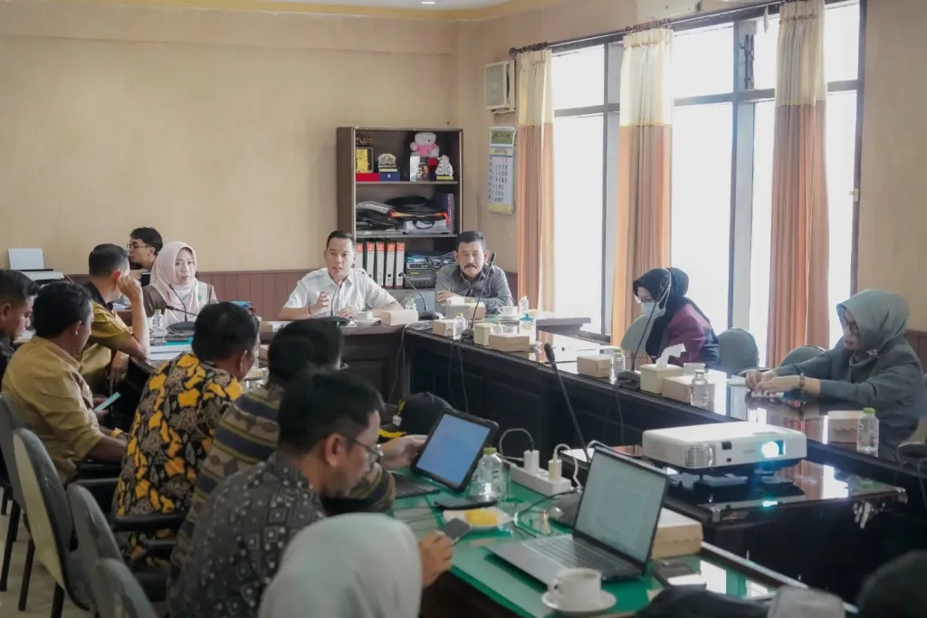 Tengahi Konflik Pengelolaan Tumpak Sewu, Komisi B DPRD Lumajang Dorong Mekanisme Perjanjian Kerja Sama