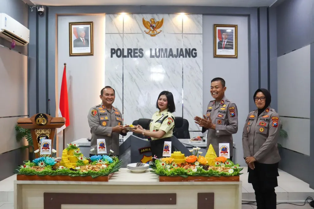 HUT Satpam ke-45, Kapolres Lumajang Tegaskan Peran Strategis Satpam Jaga Keamanan