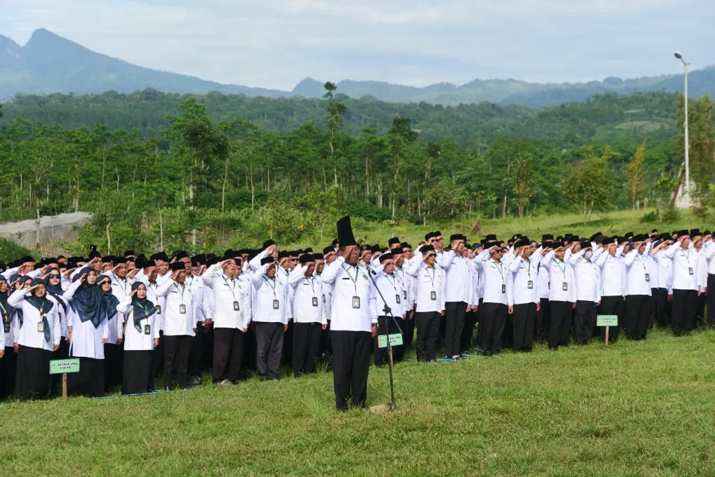 Kemenag Lumajang Rayakan HAB di Destinasi Wisata, Bupati Tekankan Peran AI