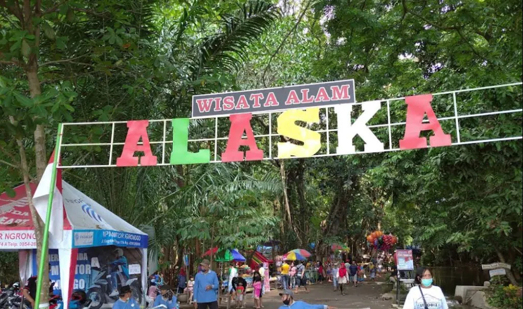 Alam Alaskan Tempurejo, Wisata Alam Asri di Lereng Perbukitan Kediri