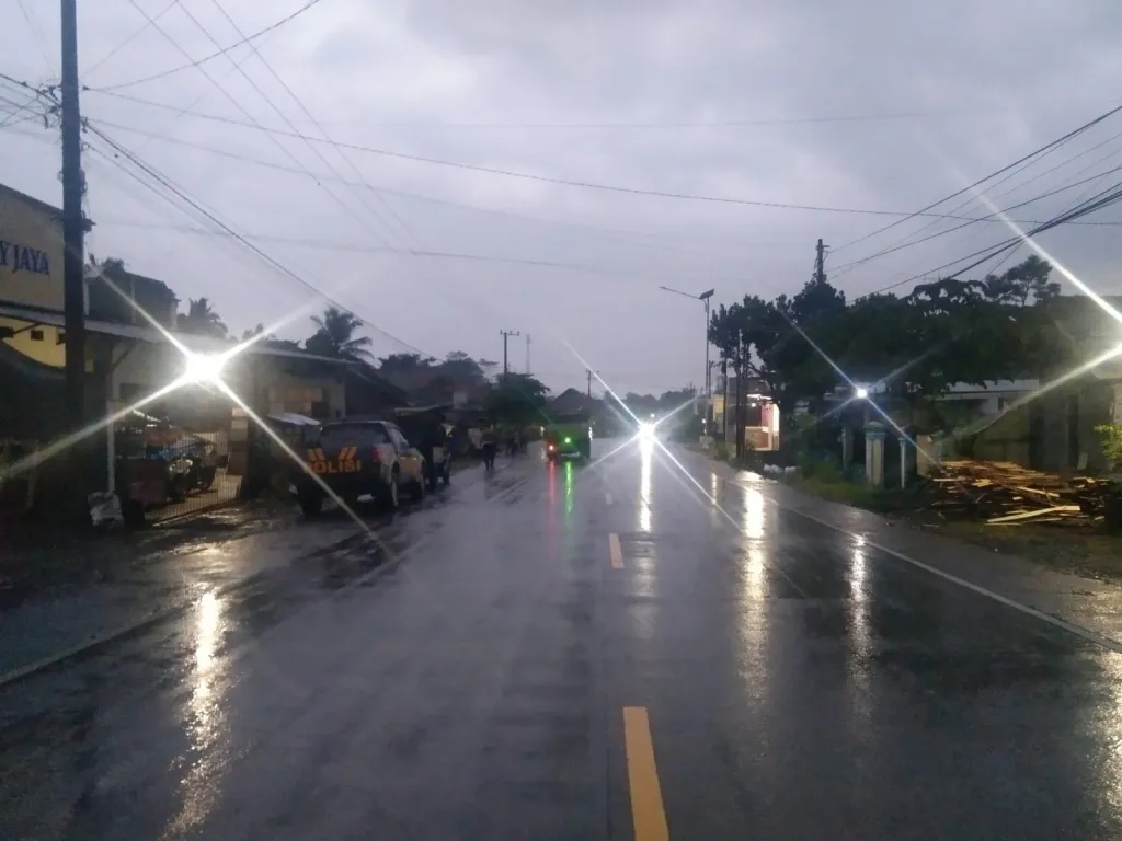 Sore Berdarah di Candipuro: Dua Kecelakaan Beruntun, Warga Jadi Korban