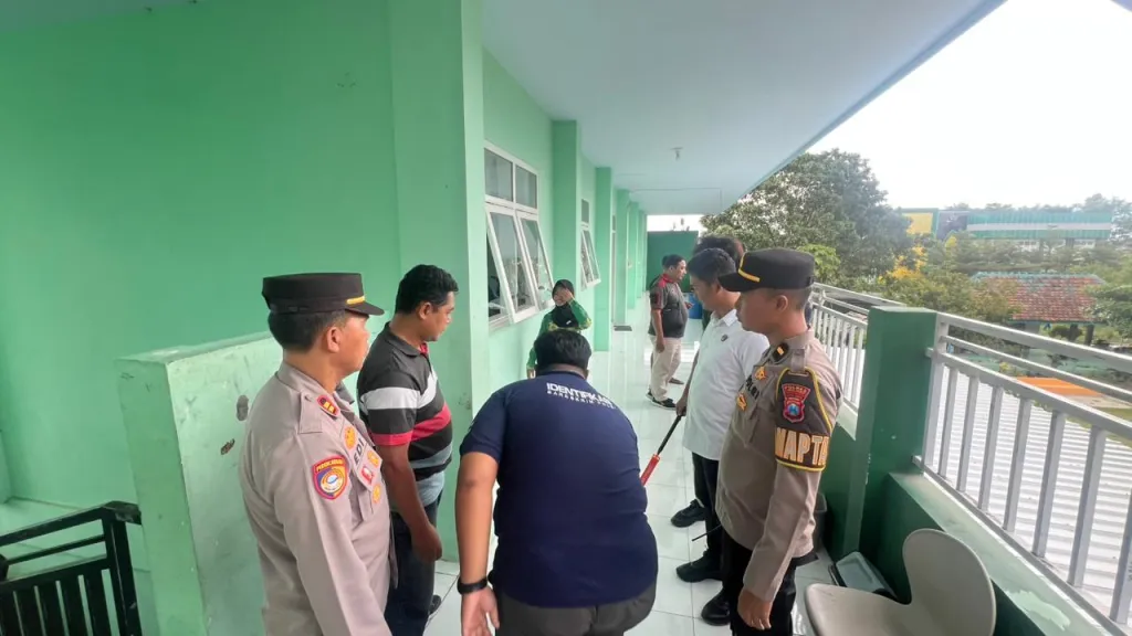 Pelajar MTsN 1 Lumajang Jadi Korban Peluru Nyasar di Lingkungan Sekolah