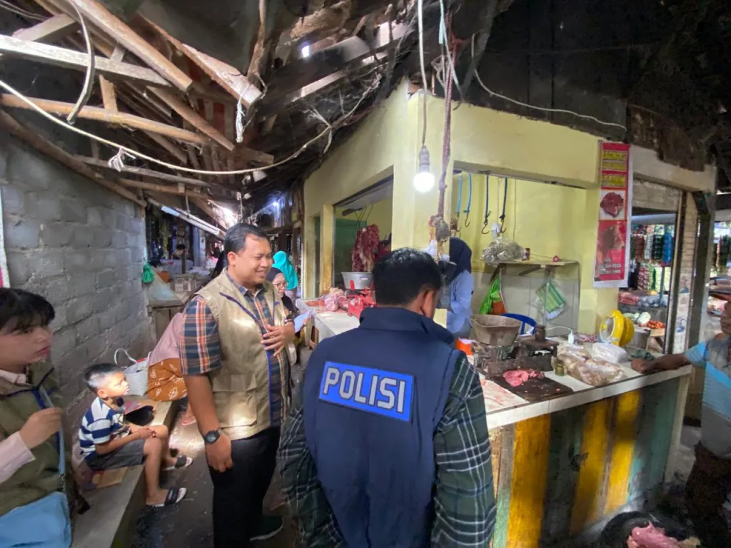 Satgas Pangan Polres Lumajang dan Bapanas RI Turun ke Pasar, Pastikan Stok dan Harga Bapokting Aman