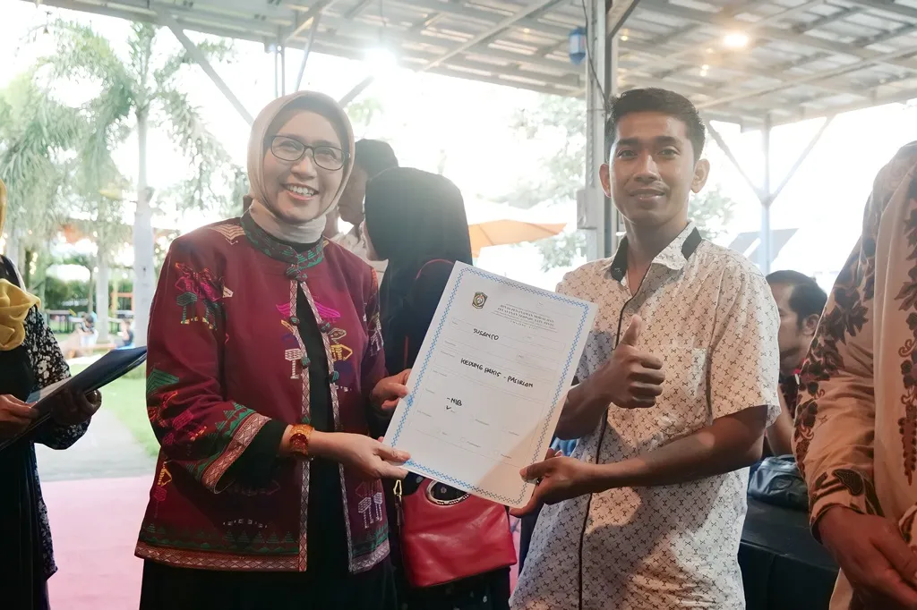 Pemkab Lumajang Dorong Sinergi Pengusaha Stockpile dan Penambang Manual