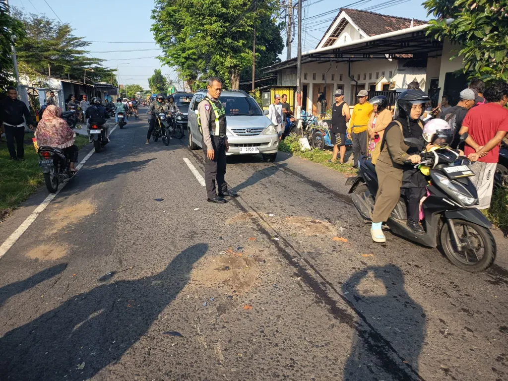Tabrakan Beruntun di Sumbersuko Lumajang, Pelajar 15 Tahun Tewas di Lokasi Kejadian
