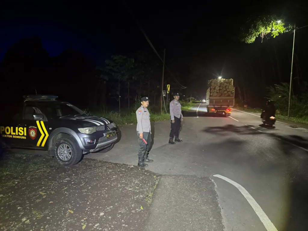 Blue Light Menyisir Hutan Senduro, Polisi Persempit Gerak Pelaku Kejahatan di Jalur Rawan