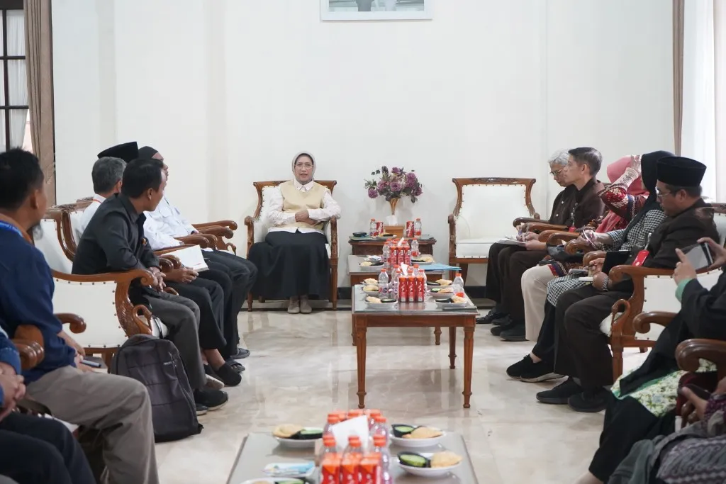 Pemkab Lumajang Siapkan Tambahan Beasiswa Kuliah, Mahasiswa Kurang Mampu Jadi Prioritas