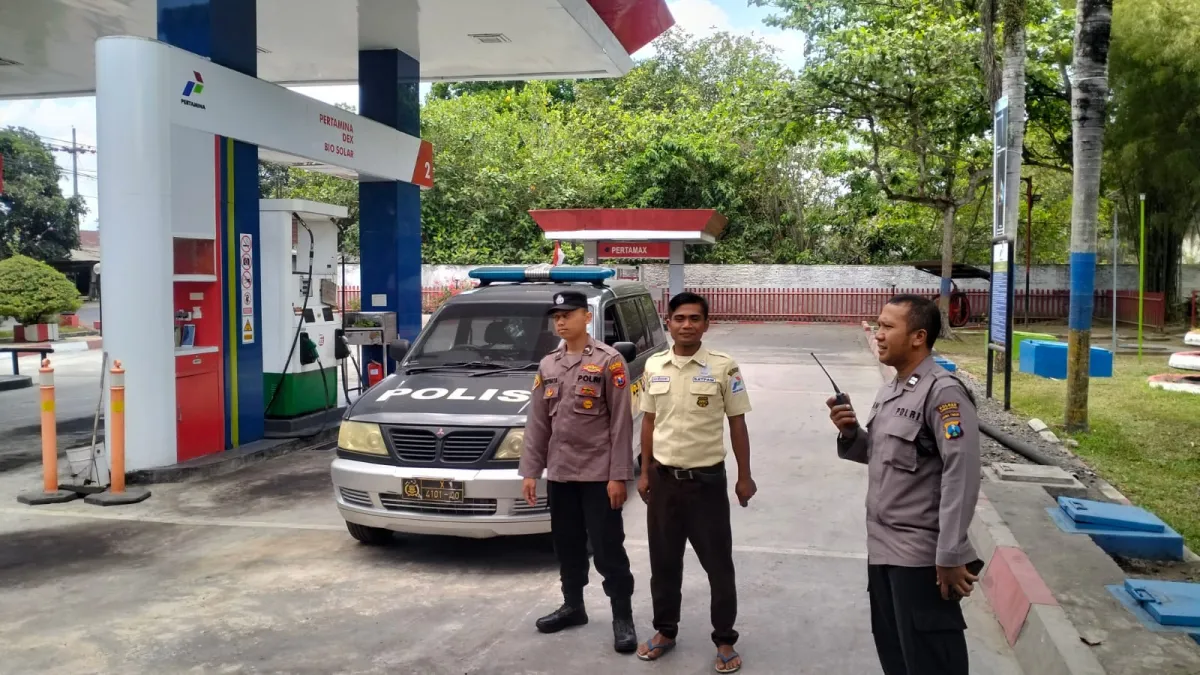 Pertamax dan Pertalite Habis di SPBU Pasirian, Polisi Turun Pantau Stok BBM
