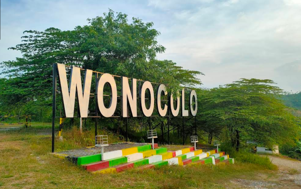 Wisata Geopetroleum teksas wonocolo yang sering dikunjungi banyak Wisatawan untuk wisata edukasi migas, penelitian dan studi lapangan, wisata sejarah dan geologi, serta berburu foto (Gmap/Cak Eed)