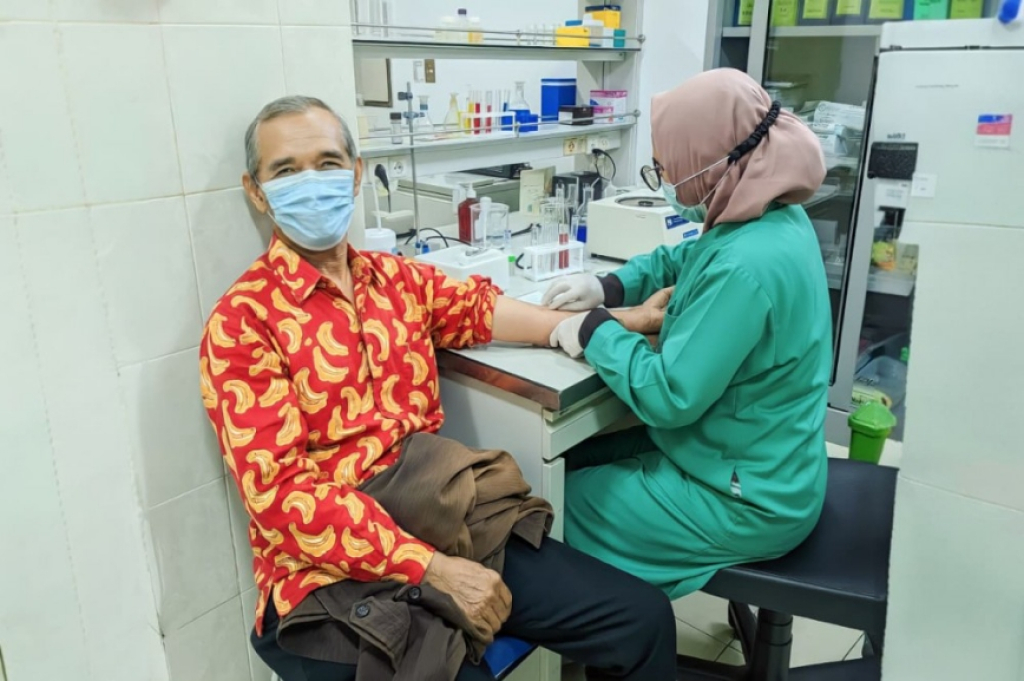 Pasien cek kesehatan