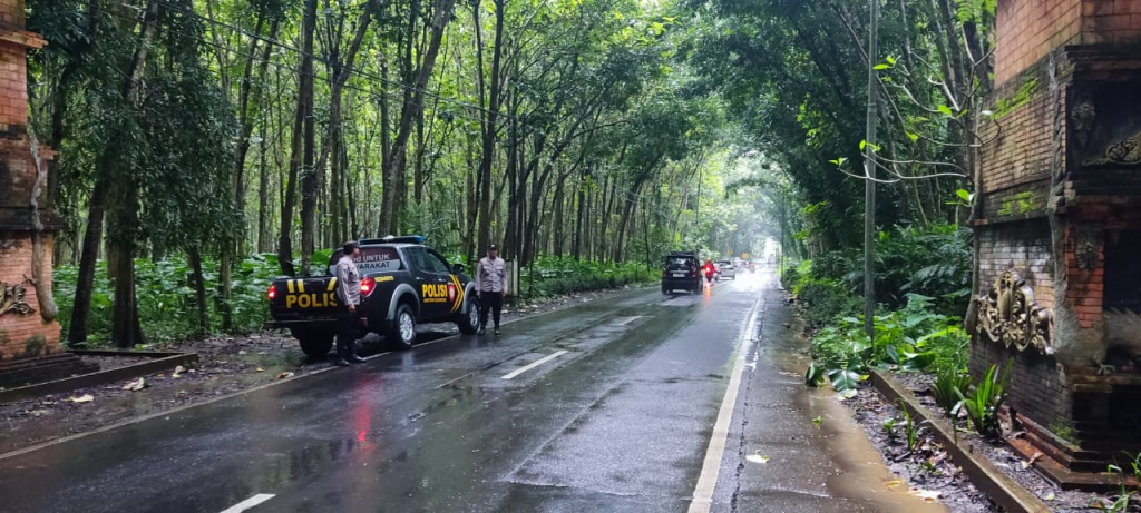 Polsek Senduro lakukan patroli di daerah sepi
