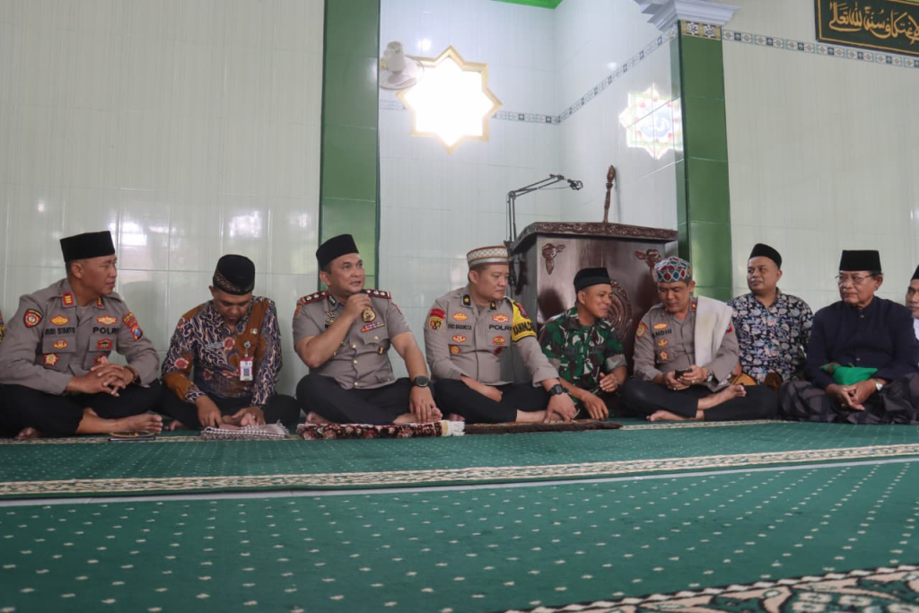 Kapolres Lumajang AKBP Alex Sandy saat sambutan soal Kamtibmas