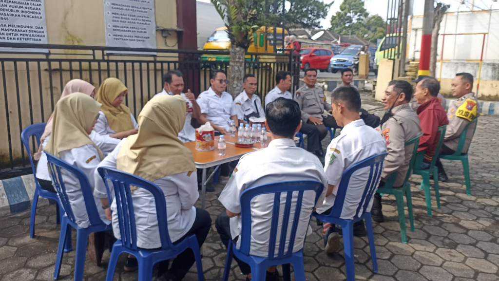 Potret ketika halal bihalal