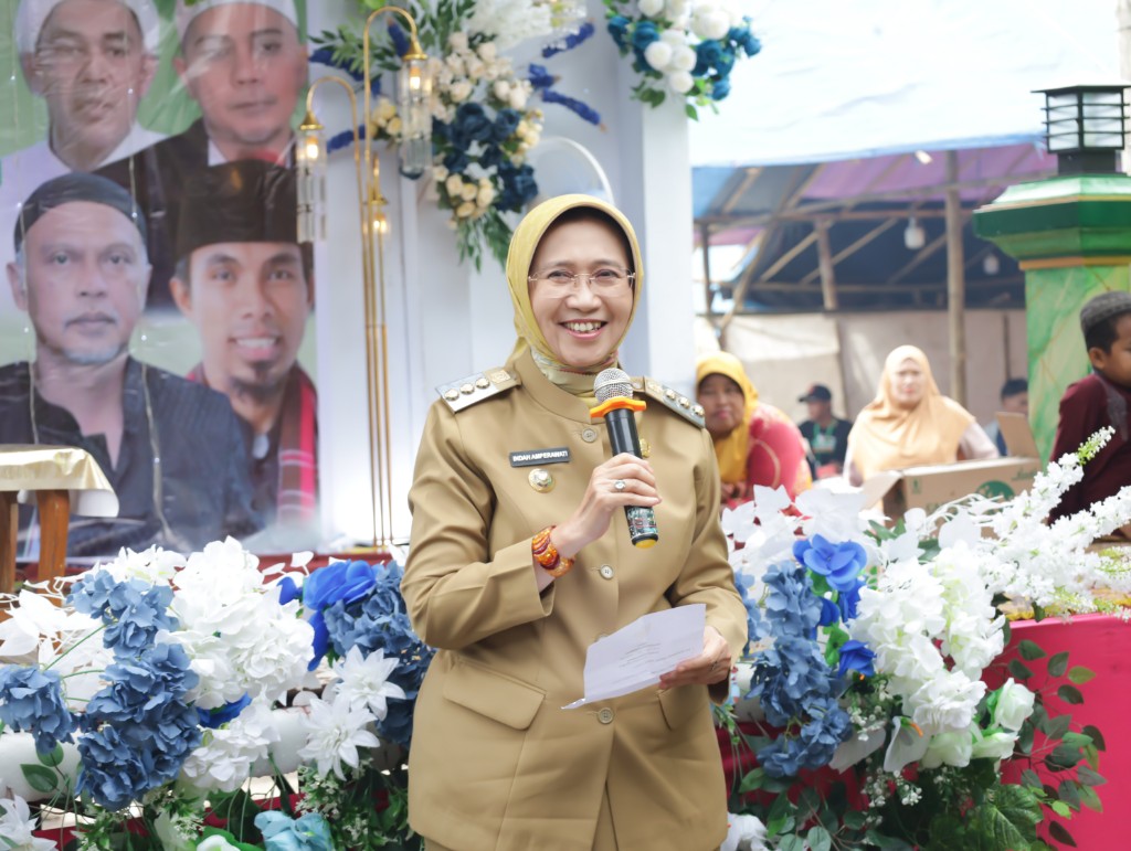 Bupati Lumajang Indah Amperawati Masdar