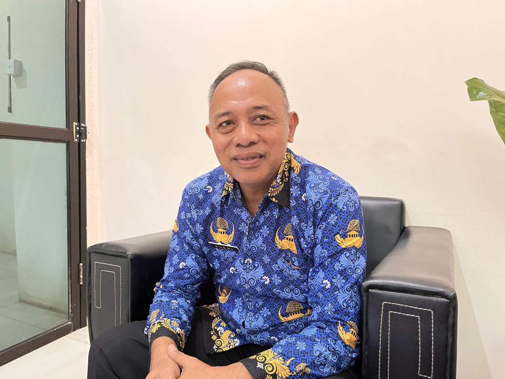 Kepala Bidang Kedaruratan dan Logistik BPBD Kabupaten Lumajang, Yudi Cahyono saat ditemui di ruang kerjanya