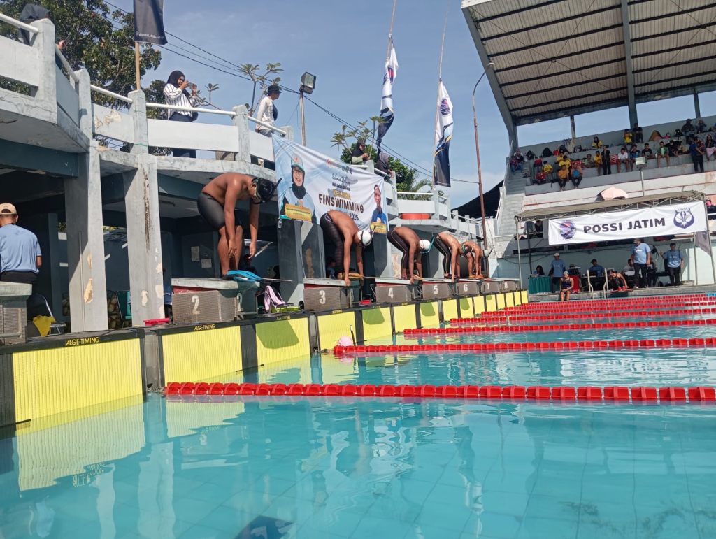 Lumajang Jadi Pusat Finswimming Jatim 2026, Ratusan Atlet Serbu Kolam Renang Veteran