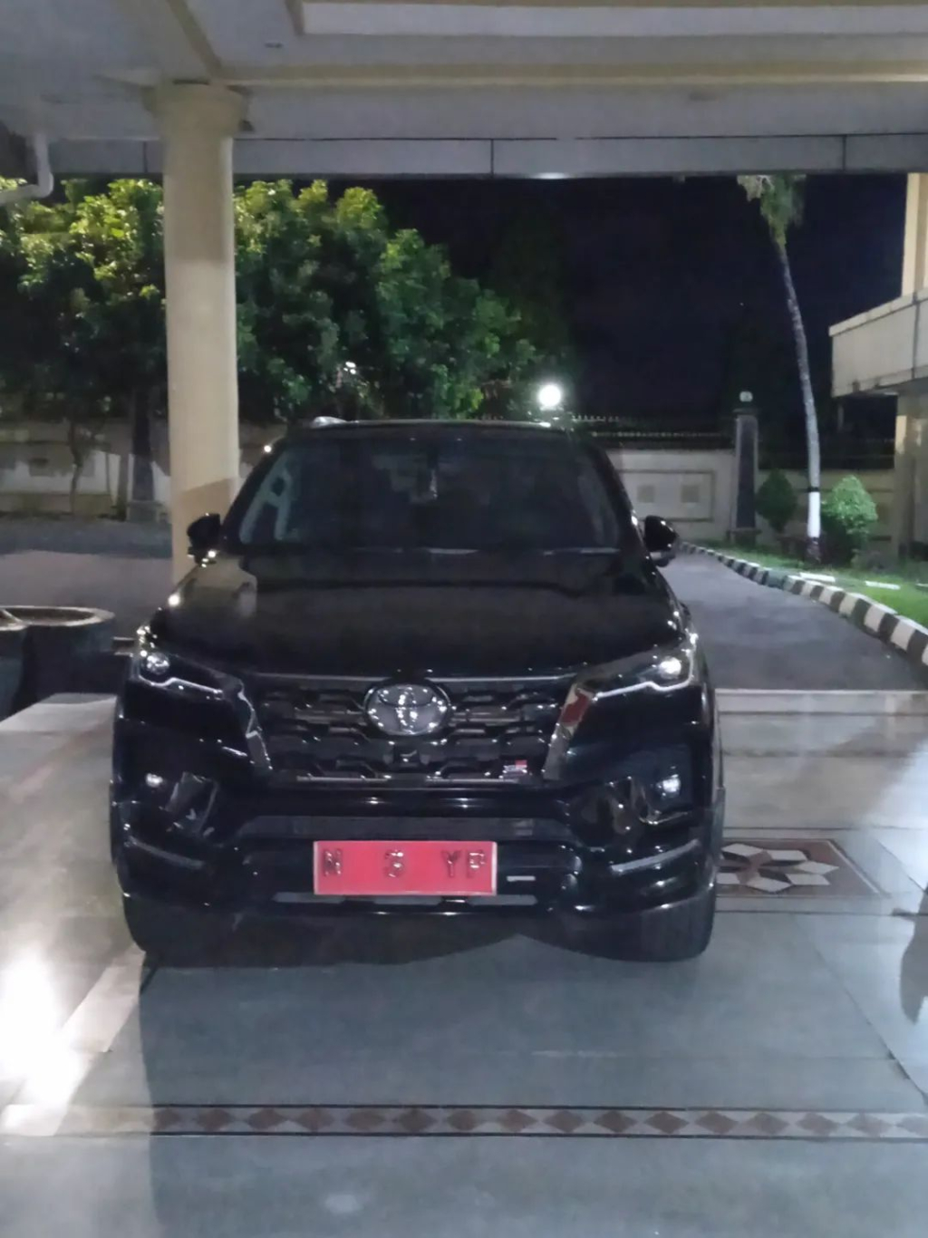Kendaraan Dinas DPRD Kabupaten Lumajang