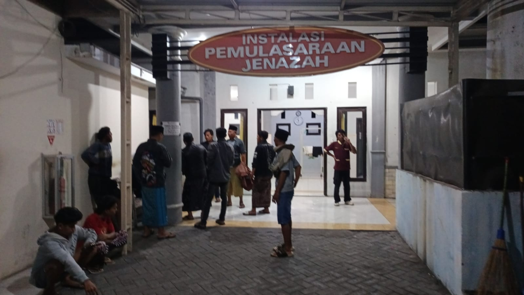 Tim Gabungan Temukan Korban Kedua Tenggelam di Ranu Pakis, Evakuasi Berakhir Tengah Malam