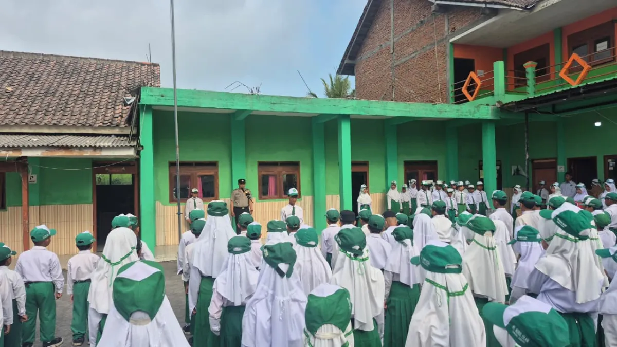 Jadi Irup di MI Nurul Islam Candipuro Lumajang, Polisi Ingatkan Siswa Disiplin dan Jauhi Bullying