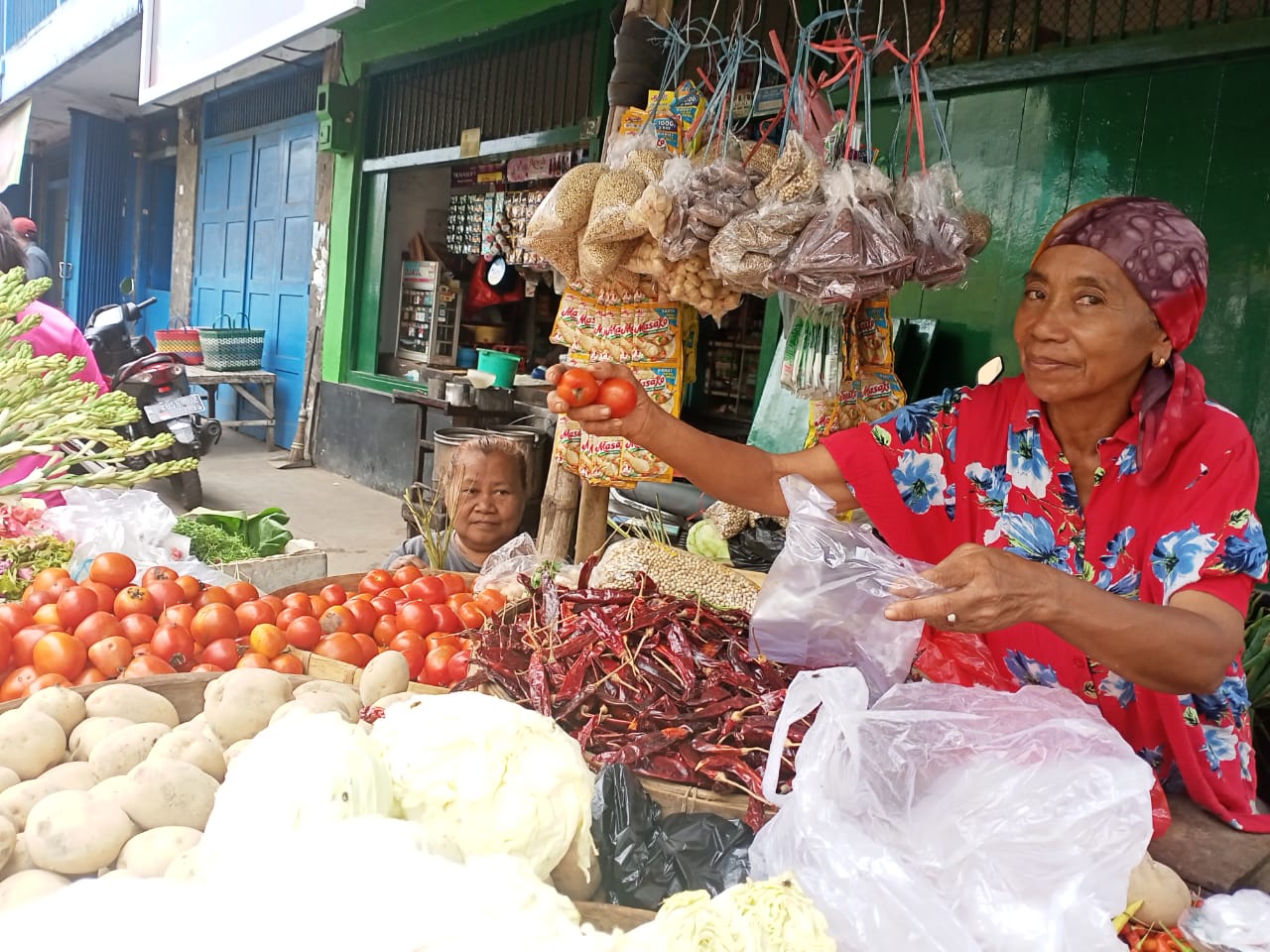 Harga Tomat di Pasar Klakah Lumajang Capai Rp. 4.000/Kg
