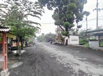 Besok, Warga Selok Awar-awar Akan Hadang Truck Pengangkut Pasir dan Batu