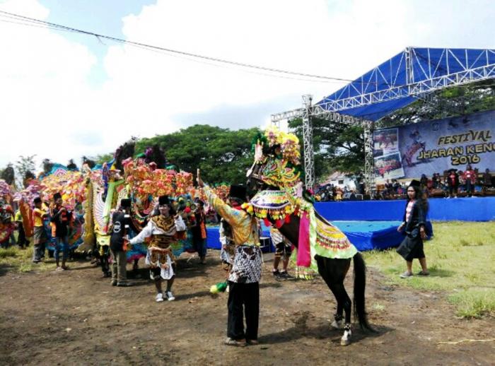 Jharan Kencak Dengan Baju Zirah, Gambarkan Pasukan Elit Masa Kerajaan Lamajang Tigang Juru