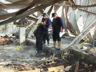 Tim Labfor Gelar Olah TKP Kebakaran Pabrik WCN