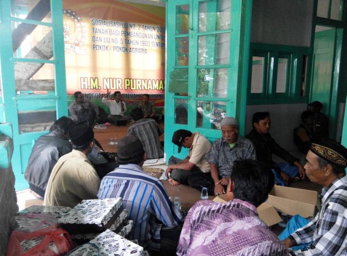Tim Bang Poer Anggota DPR RI Golkar Sosialisasi Undang-undang Agraria di Pasrujambe