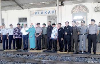 Enak Wes Rek..!! Stasiun Kereta Api Klakah Kembali Beroperasi