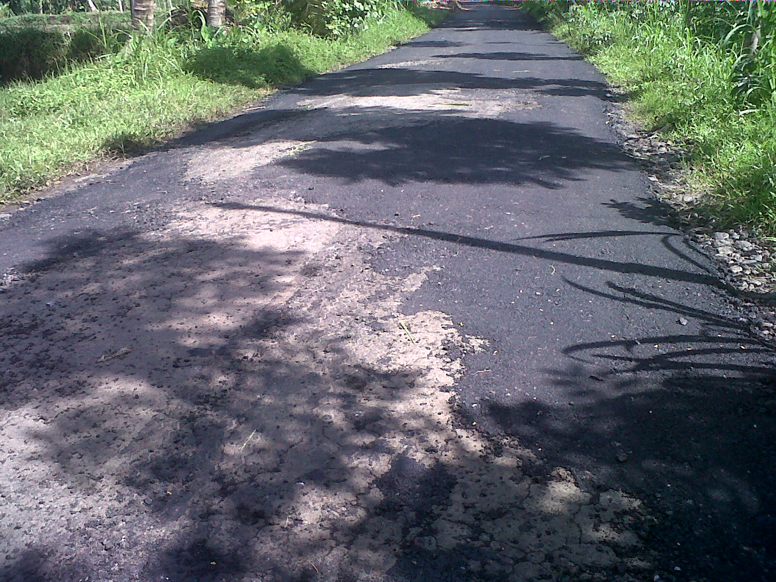 Perbaikan jalan Desa Randuagung Acak-Acakan