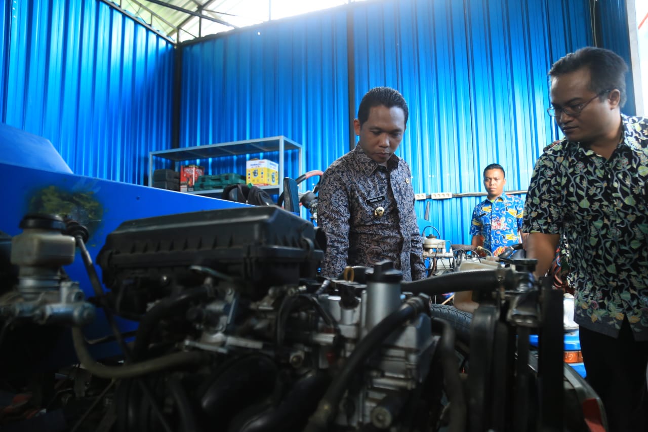 Cak Thoriq Ingin Ada Jurusan Baru Saat Resmikan Gedung Baru AKNL