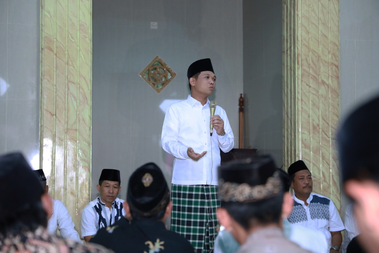 Bupati Lumajang, Thoriqul Haq, M. ML., saat melaksanakan Safari Ramadhan yang ke 1440 H/2019 M, di Masjid Nur Aqsho, Desa Wonokerto, Kecamatan Gucialit, Selasa (14/5/19).