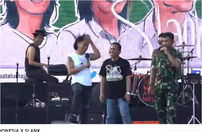 Cak Thoriq : Jualan Pelaku UMKM di Arena Konser Slank Laris Manis